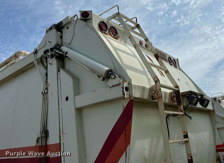 image for item II9051 Crane Carrier  refuse truck