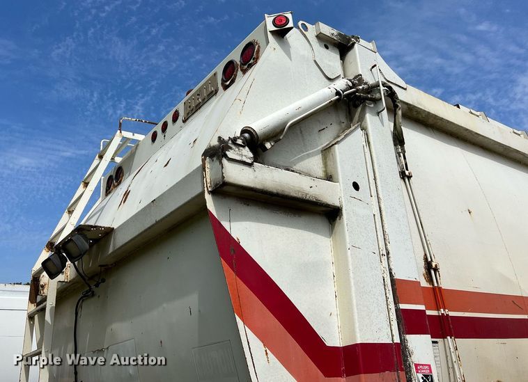 image for item II9051 Crane Carrier  refuse truck