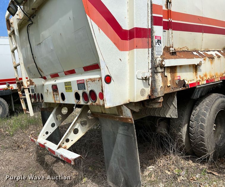 image for item II9051 Crane Carrier  refuse truck