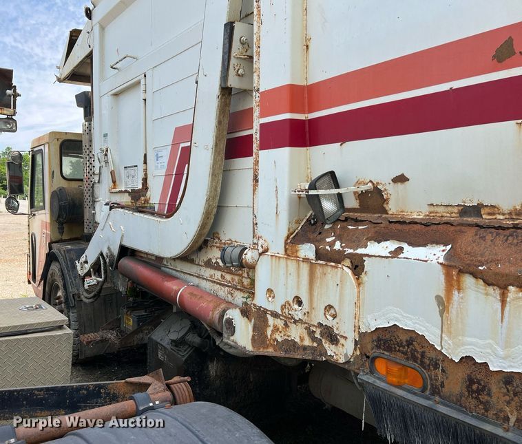 image for item II9051 Crane Carrier  refuse truck