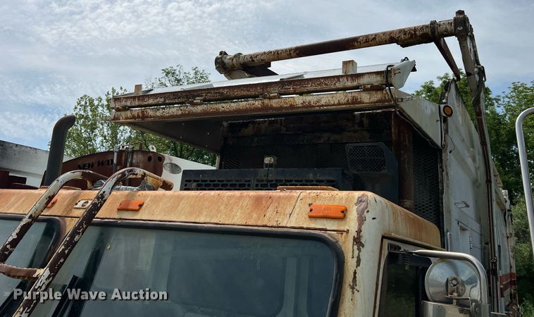 image for item II9051 Crane Carrier  refuse truck