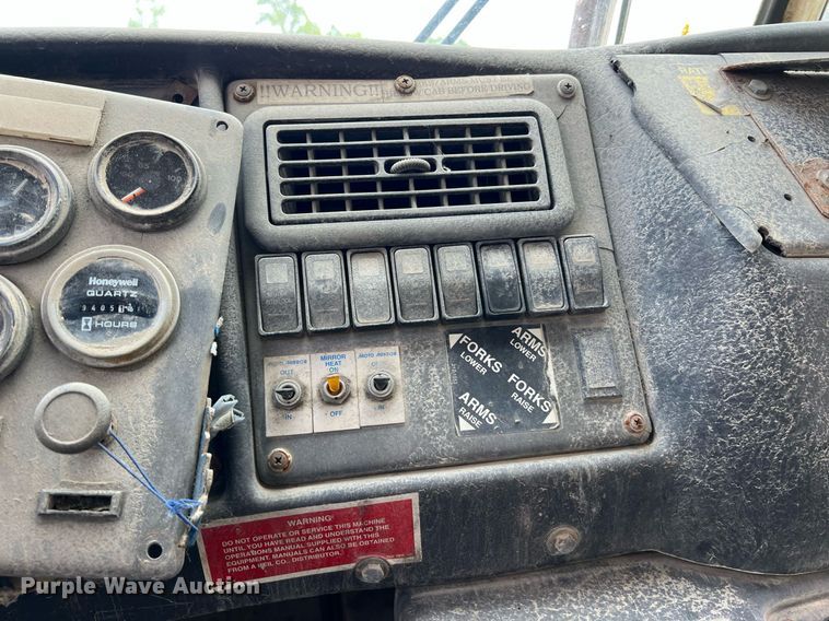 image for item II9051 Crane Carrier  refuse truck