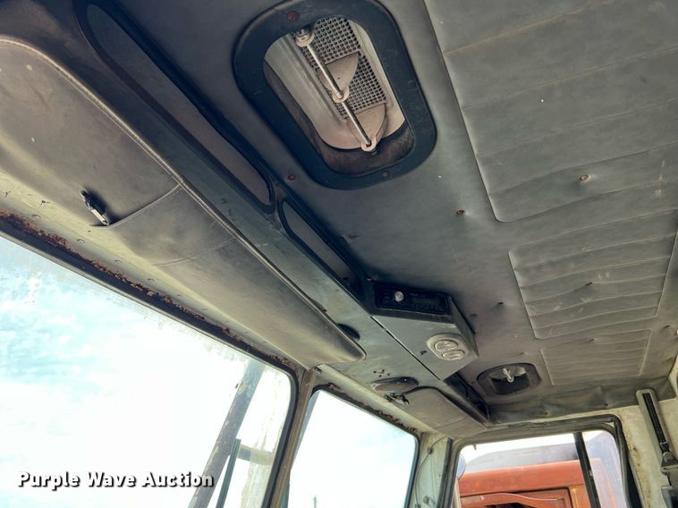 image for item II9051 Crane Carrier  refuse truck