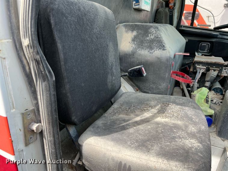 image for item II9051 Crane Carrier  refuse truck