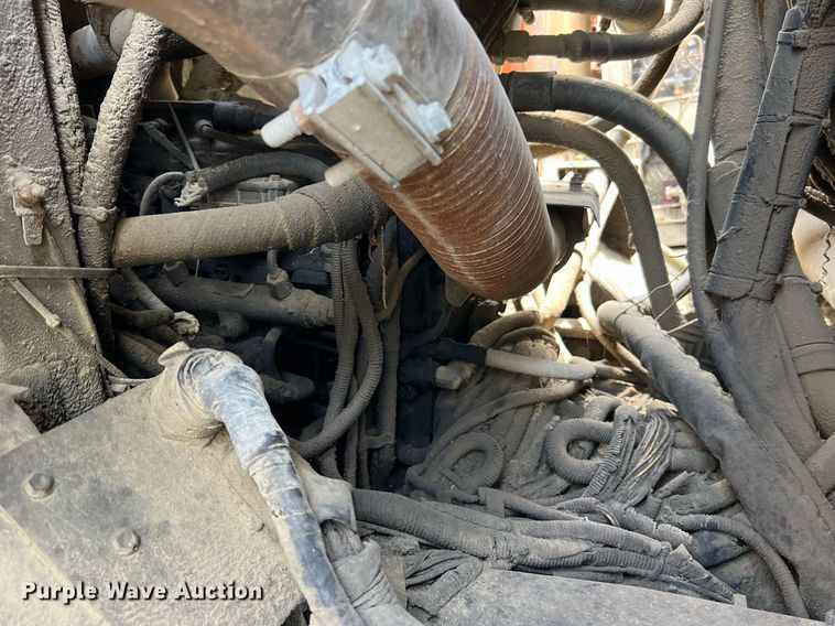 image for item II9051 Crane Carrier  refuse truck