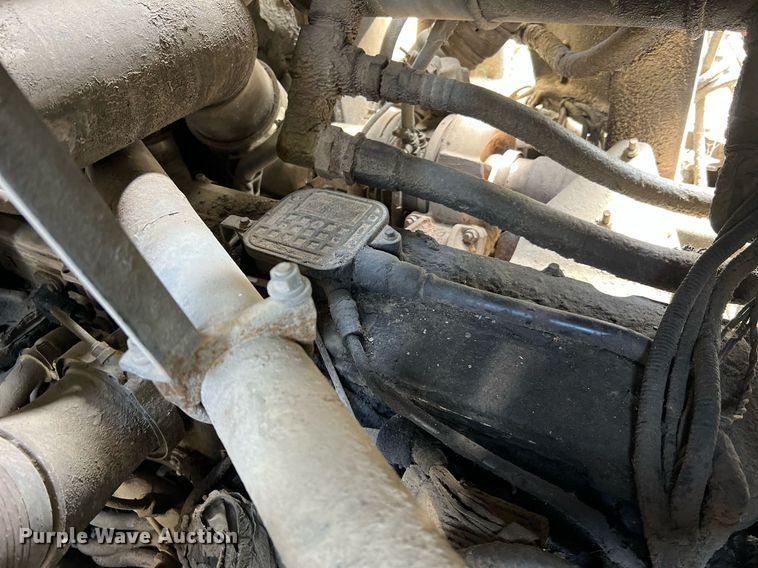 image for item II9051 Crane Carrier  refuse truck