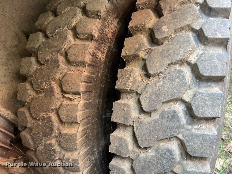 image for item II9051 Crane Carrier  refuse truck