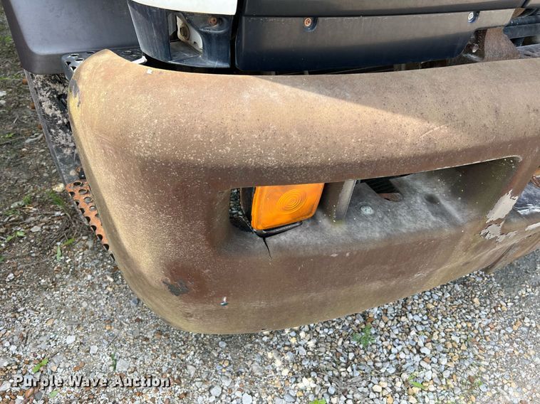 image for item II9052 2007 Chevrolet T8500  hook lift truck