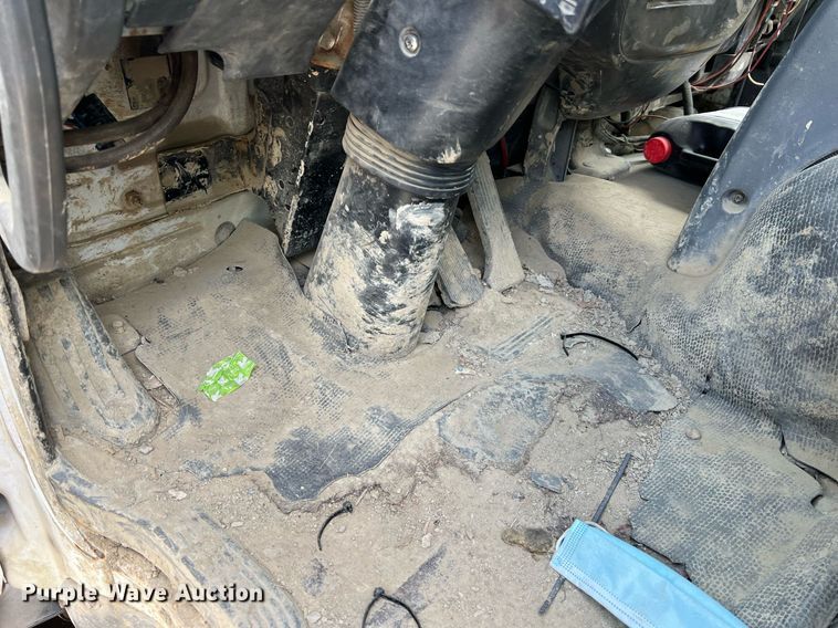 image for item II9052 2007 Chevrolet T8500  hook lift truck