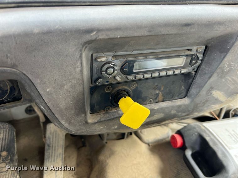 image for item II9052 2007 Chevrolet T8500  hook lift truck