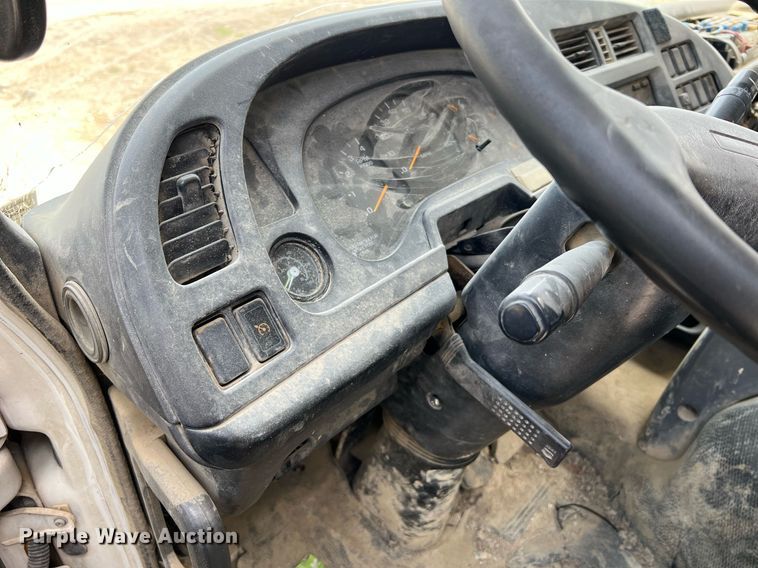 image for item II9052 2007 Chevrolet T8500  hook lift truck