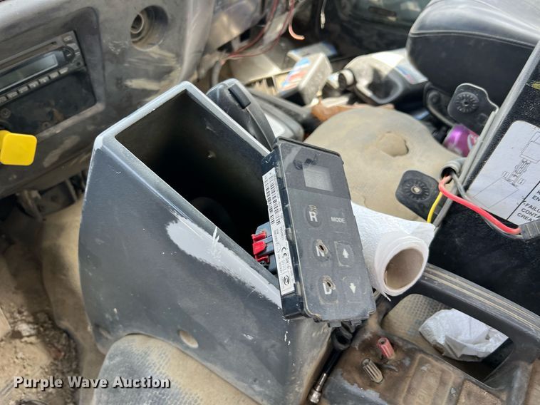 image for item II9052 2007 Chevrolet T8500  hook lift truck