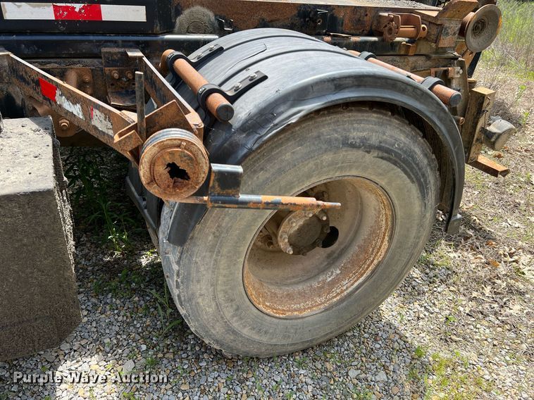 image for item II9052 2007 Chevrolet T8500  hook lift truck