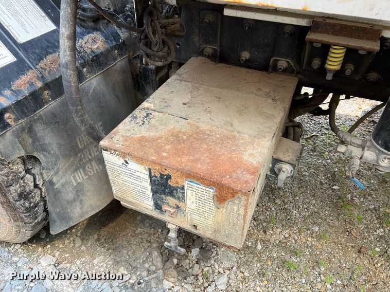 image for item II9053 2007 Crane Carrier  refuse truck