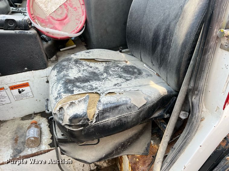 image for item II9053 2007 Crane Carrier  refuse truck