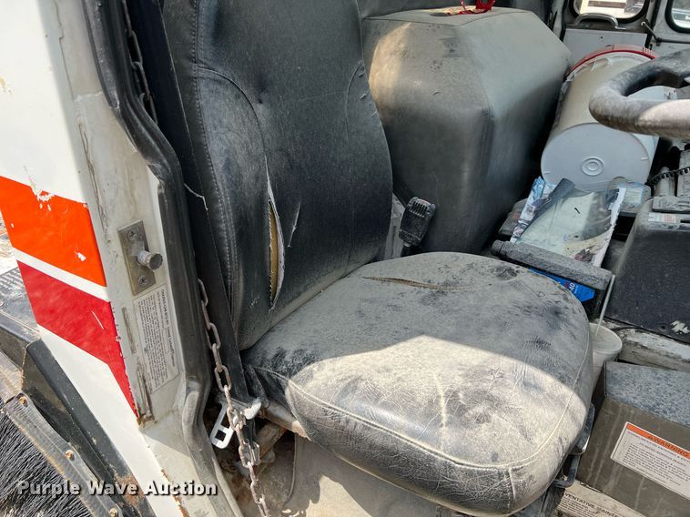 image for item II9053 2007 Crane Carrier  refuse truck