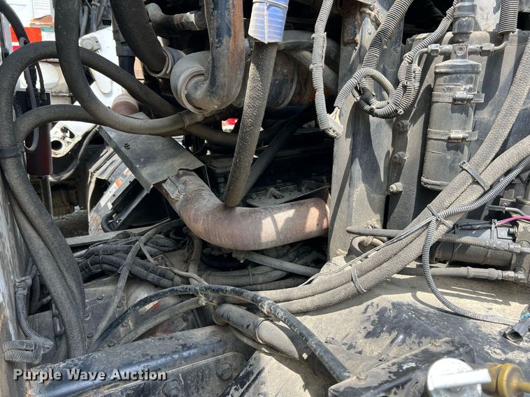 image for item II9053 2007 Crane Carrier  refuse truck