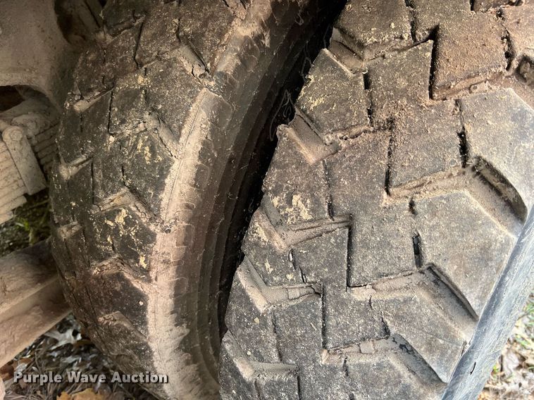 image for item II9053 2007 Crane Carrier  refuse truck