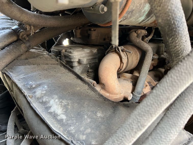 image for item II9054 2009 Crane Carrier Low Entry  refuse truck