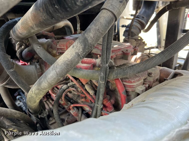 image for item II9055 2009 Crane Carrier Low Entry  refuse truck