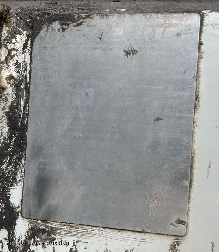 image for item II9056 2003 Crane Carrier Low Entry  refuse truck