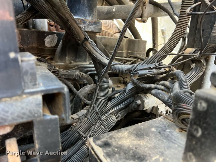 image for item II9056 2003 Crane Carrier Low Entry  refuse truck