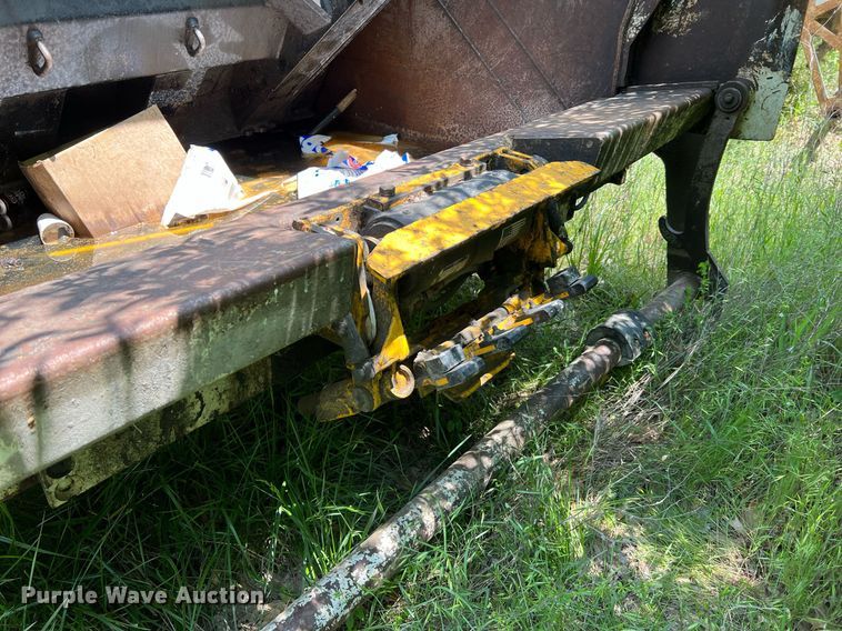 image for item II9057 2007 Crane Carrier Low Entry  Refuse Truck