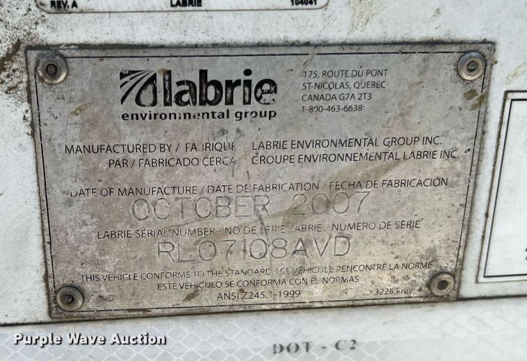 image for item II9057 2007 Crane Carrier Low Entry  Refuse Truck