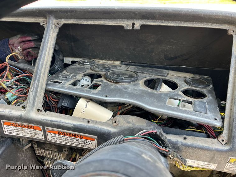 image for item II9057 2007 Crane Carrier Low Entry  Refuse Truck