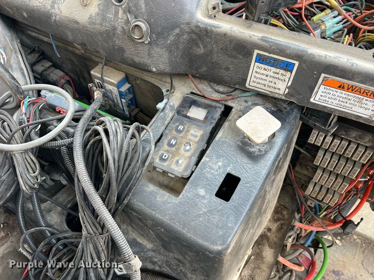 image for item II9057 2007 Crane Carrier Low Entry  Refuse Truck