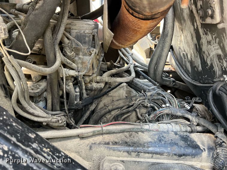 image for item II9057 2007 Crane Carrier Low Entry  Refuse Truck