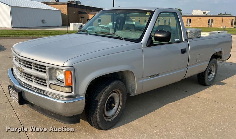 image for item II9106 1994 Chevrolet C2500  pickup truck