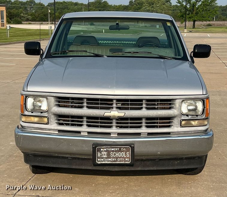 image for item II9106 1994 Chevrolet C2500  pickup truck