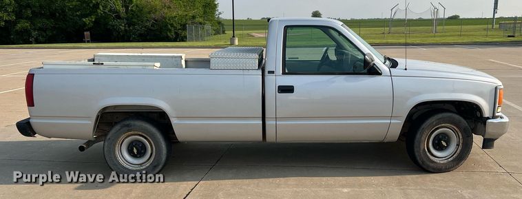image for item II9106 1994 Chevrolet C2500  pickup truck