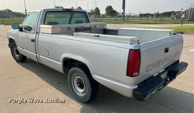 image for item II9106 1994 Chevrolet C2500  pickup truck