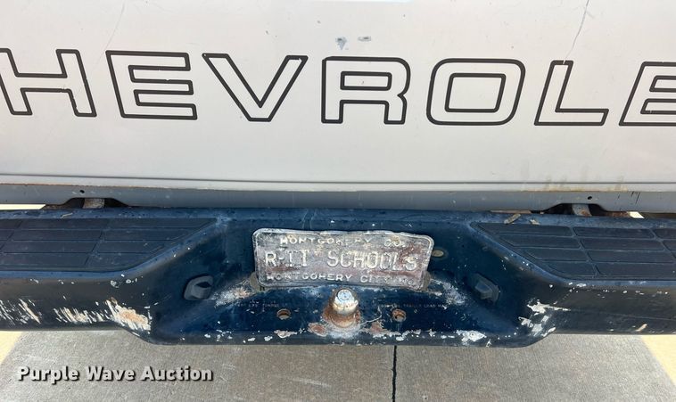 image for item II9106 1994 Chevrolet C2500  pickup truck