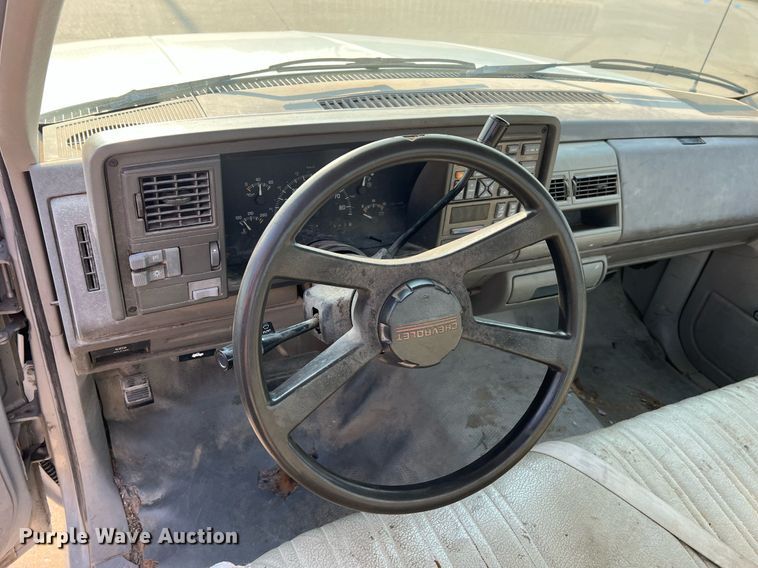 image for item II9106 1994 Chevrolet C2500  pickup truck