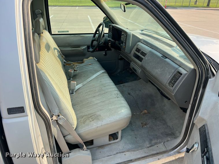 image for item II9106 1994 Chevrolet C2500  pickup truck