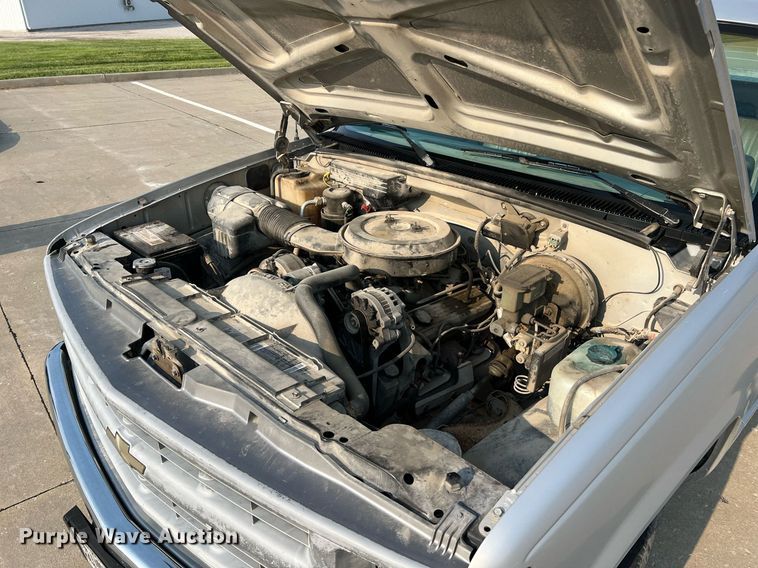 image for item II9106 1994 Chevrolet C2500  pickup truck