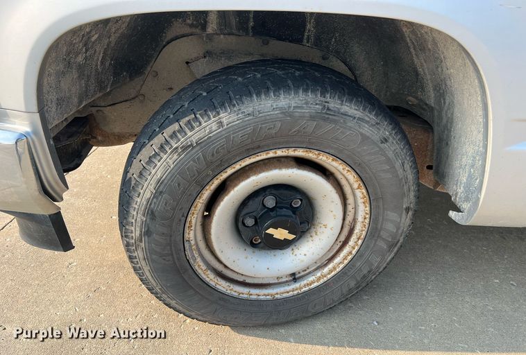 image for item II9106 1994 Chevrolet C2500  pickup truck