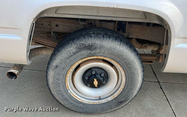 image for item II9106 1994 Chevrolet C2500  pickup truck