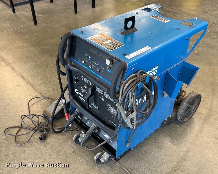 image for item II9107 Miller Syncrowave 200  welder/generator