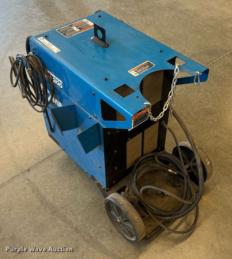 image for item II9107 Miller Syncrowave 200  welder/generator