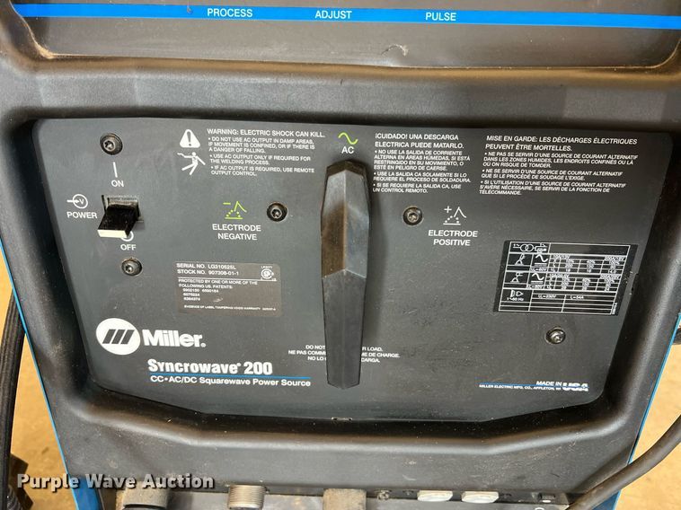 image for item II9107 Miller Syncrowave 200  welder/generator