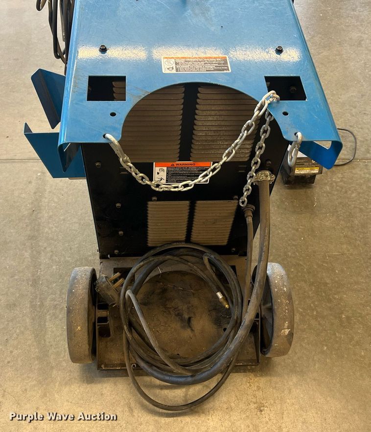 image for item II9107 Miller Syncrowave 200  welder/generator