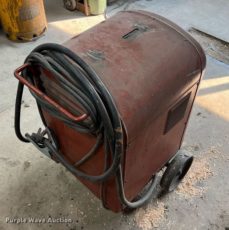 image for item II9108 Lincoln Electric Idealarc 250  welder