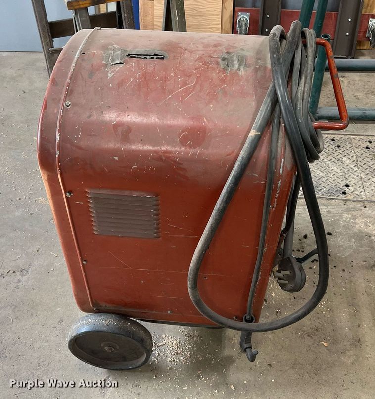 image for item II9108 Lincoln Electric Idealarc 250  welder