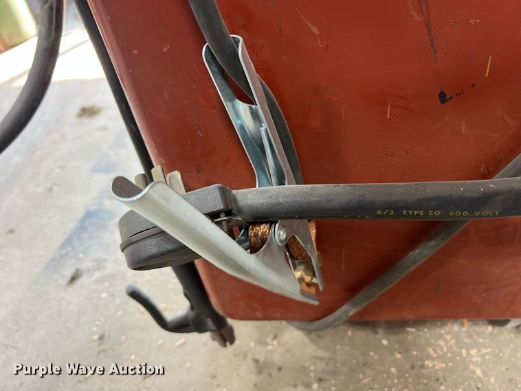 image for item II9108 Lincoln Electric Idealarc 250  welder