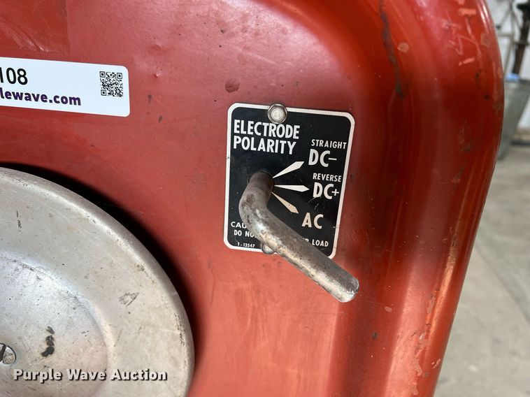 image for item II9108 Lincoln Electric Idealarc 250  welder