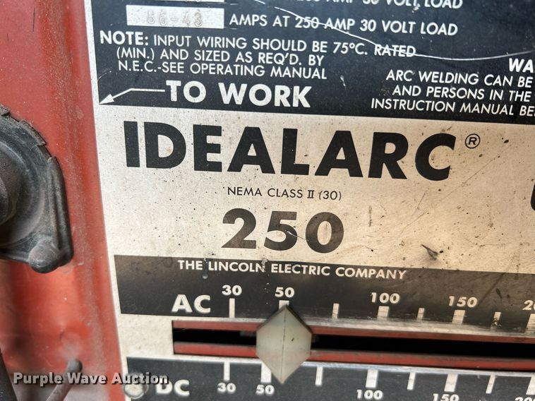 image for item II9108 Lincoln Electric Idealarc 250  welder